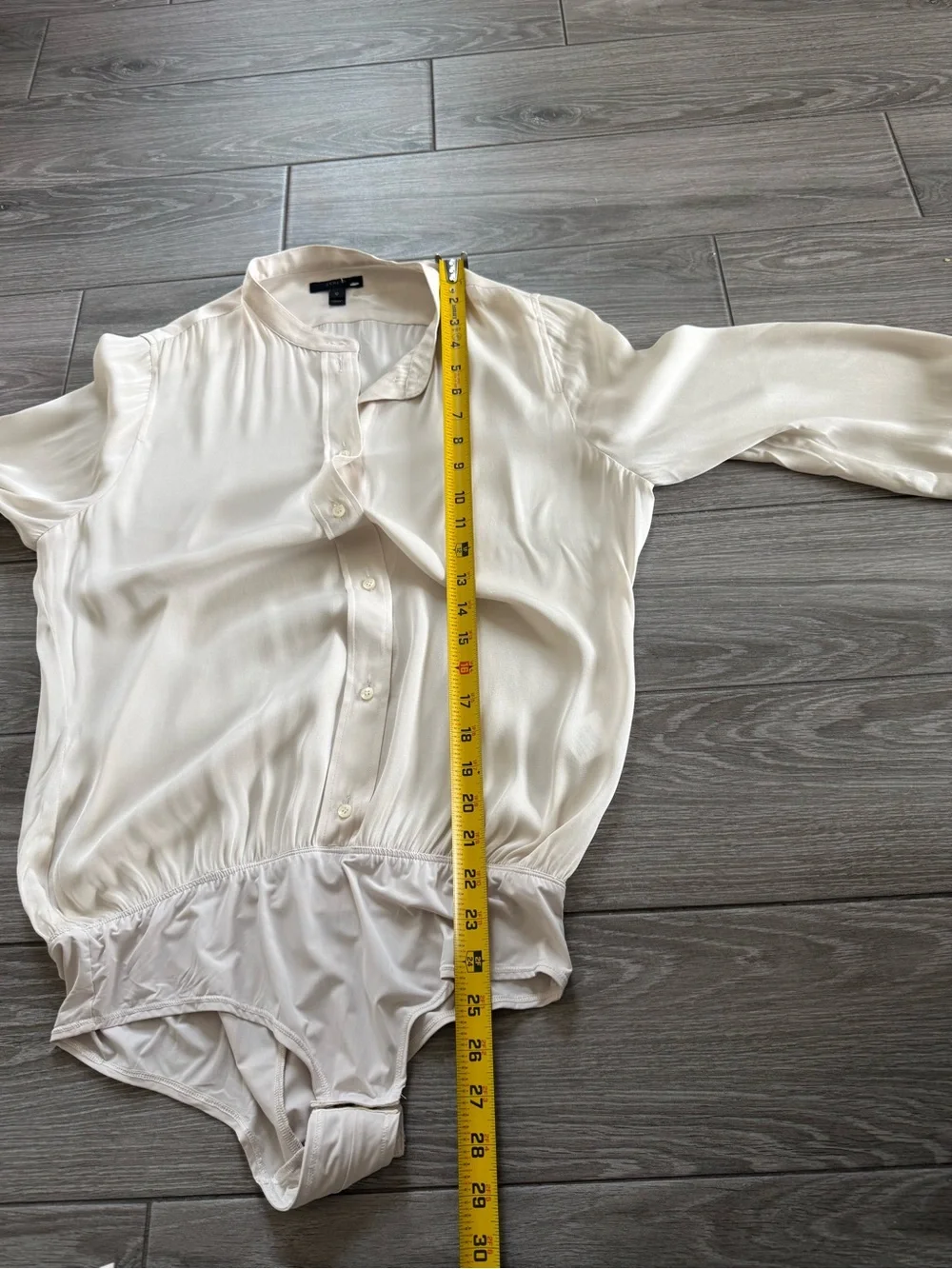 J crew|SILK Off White Long-Sleeve Ivory Button-Front Bodysuit•••Size 10,Drapey